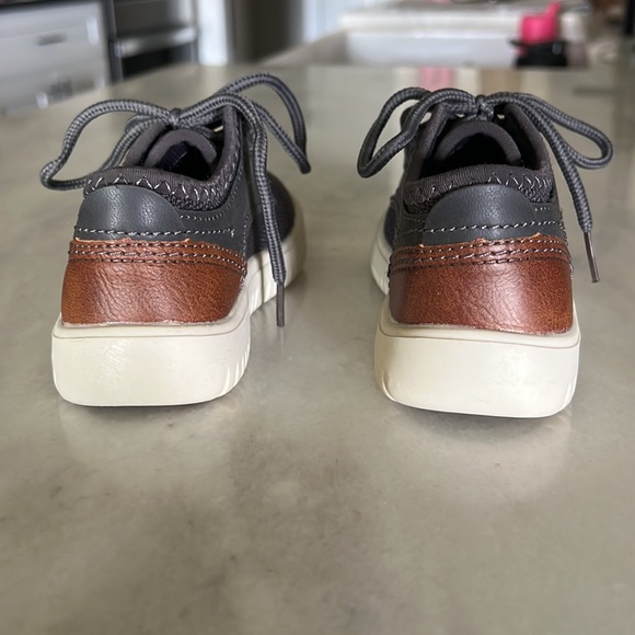 Toddler Steve Madden Shoes - Picture 3 of 4